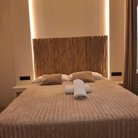 Aparthotel Sleeps Aprt V