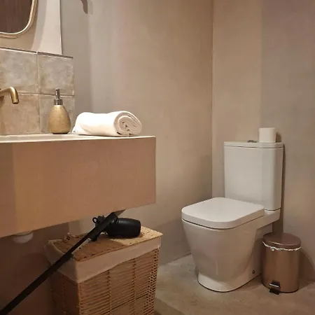 Sleeps Aprt V 아파트호텔 *